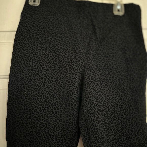 New Ann Taylor Skinny Pants Flocked Velvet Animal Print SZ Medium Leggings - Picture 14 of 15